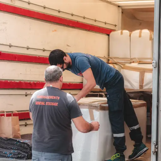 LABOR & JUNK REMOVAL